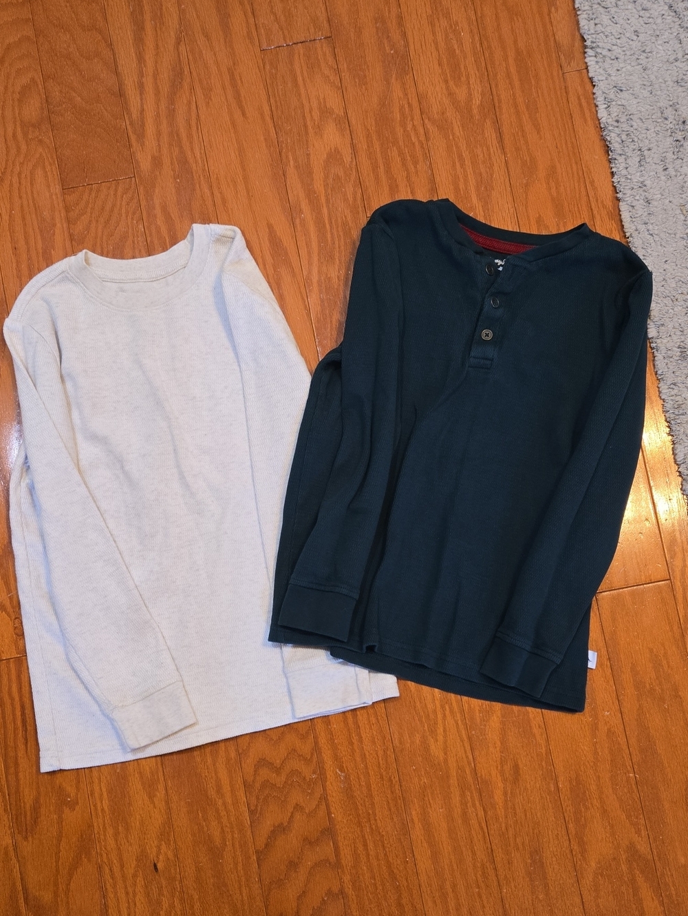 Tommy Bahama Kids Long-Sleeve Tees - Cream & Dark Green Henley Size 7-8 Boys